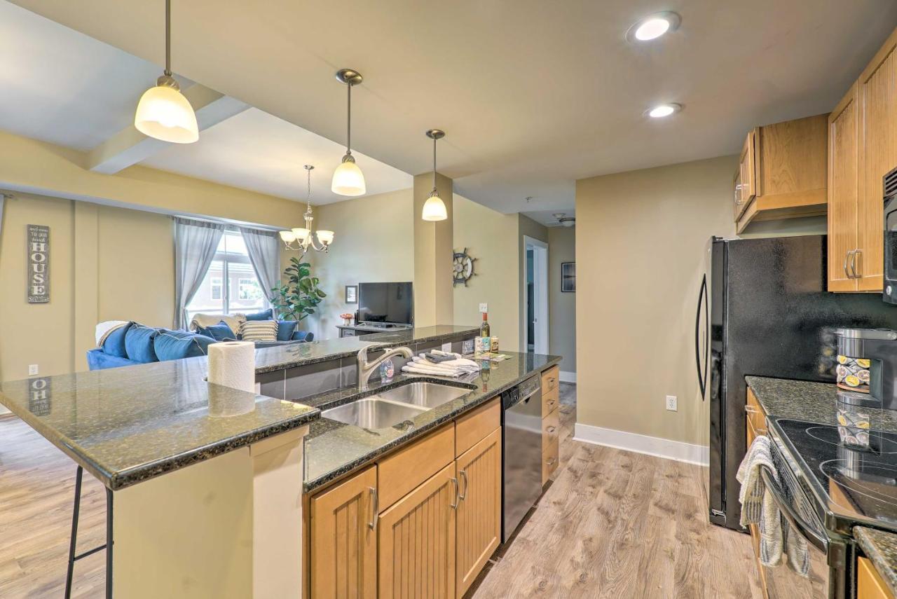 Grand Haven Condo - Walk To Nearby Hot Spots! المظهر الخارجي الصورة